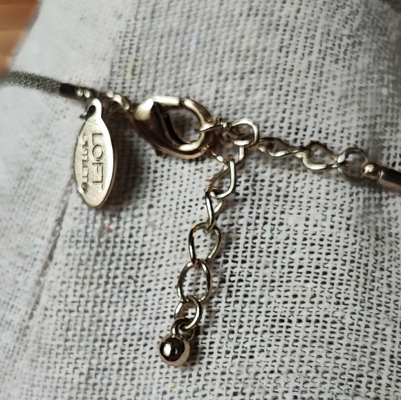 Loft Delicate Feminine Neutral Nude Lilac Lucite Glass Triple Chain Necklace - Picture 8 of 10